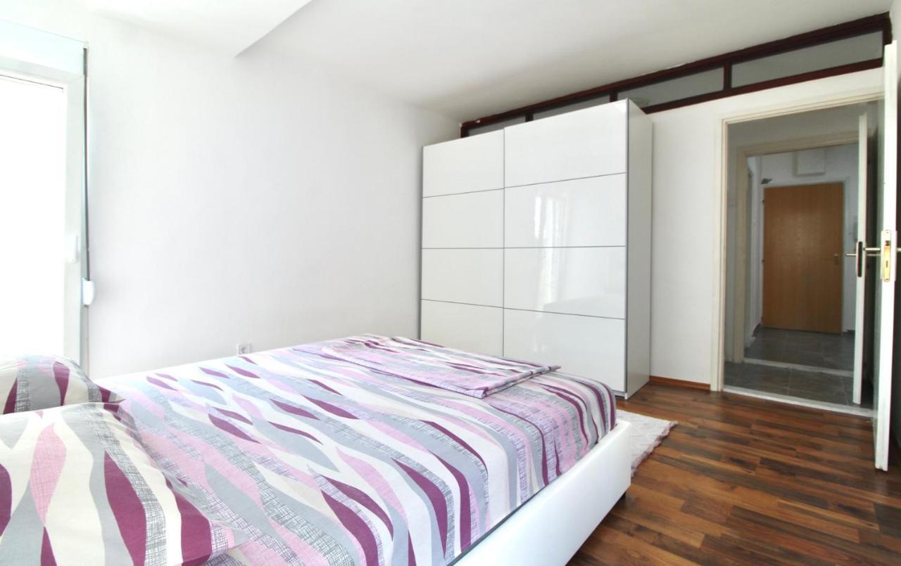 Albatros Apartments Bar Bagian luar foto