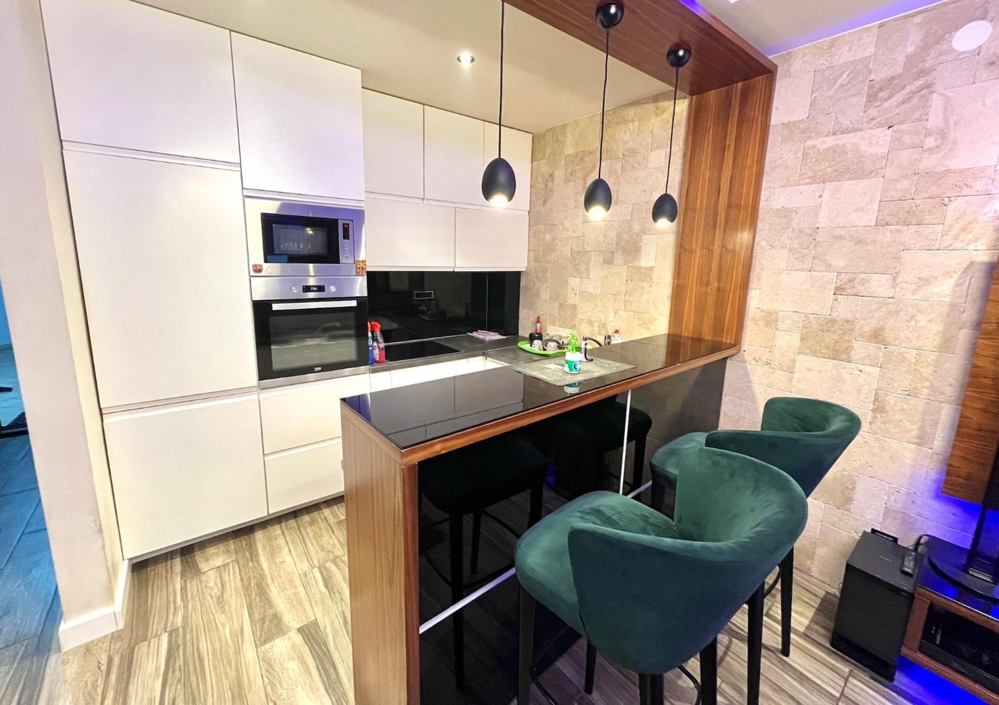 Albatros Apartments Bar Bagian luar foto