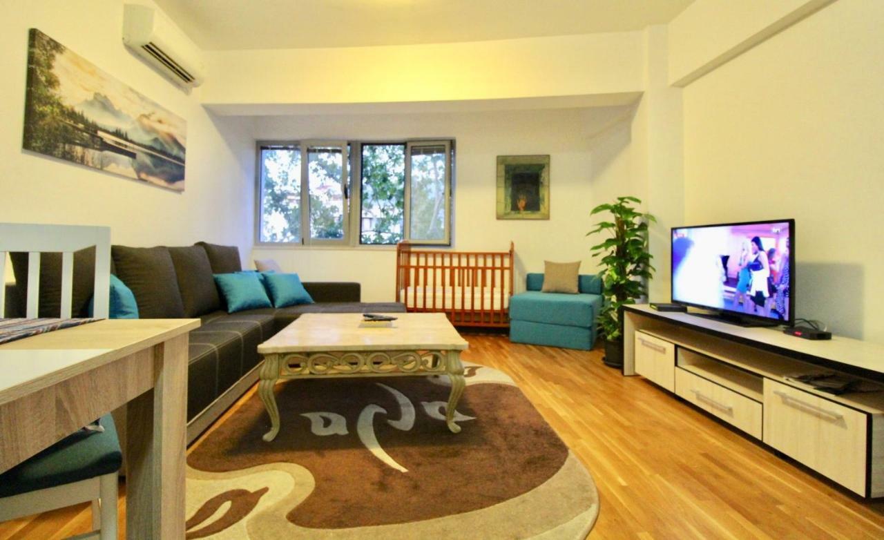 Albatros Apartments Bar Bagian luar foto